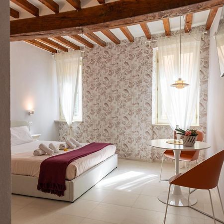 Glam Parma Hotel Екстериор снимка