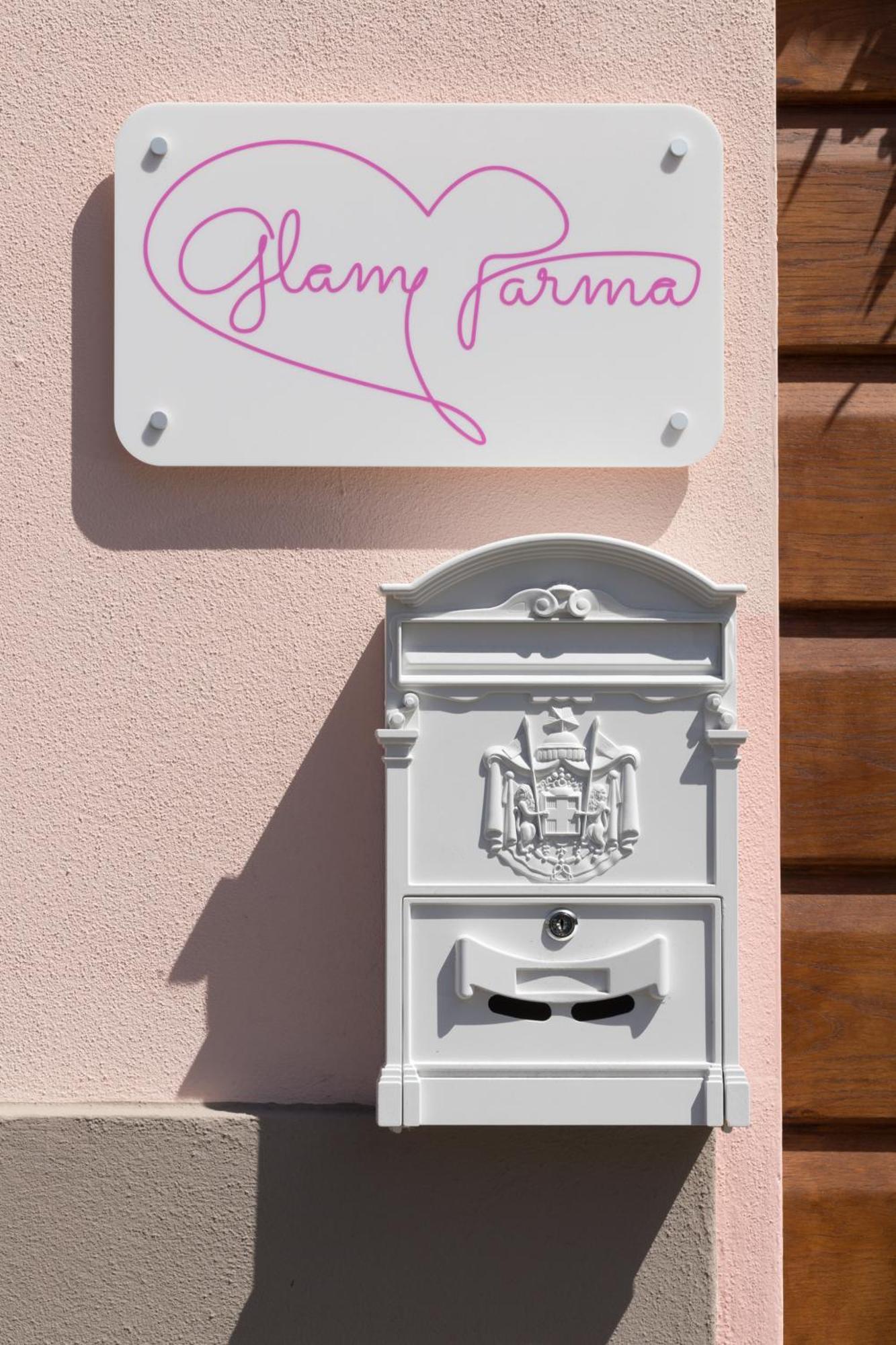Glam Parma Hotel Екстериор снимка